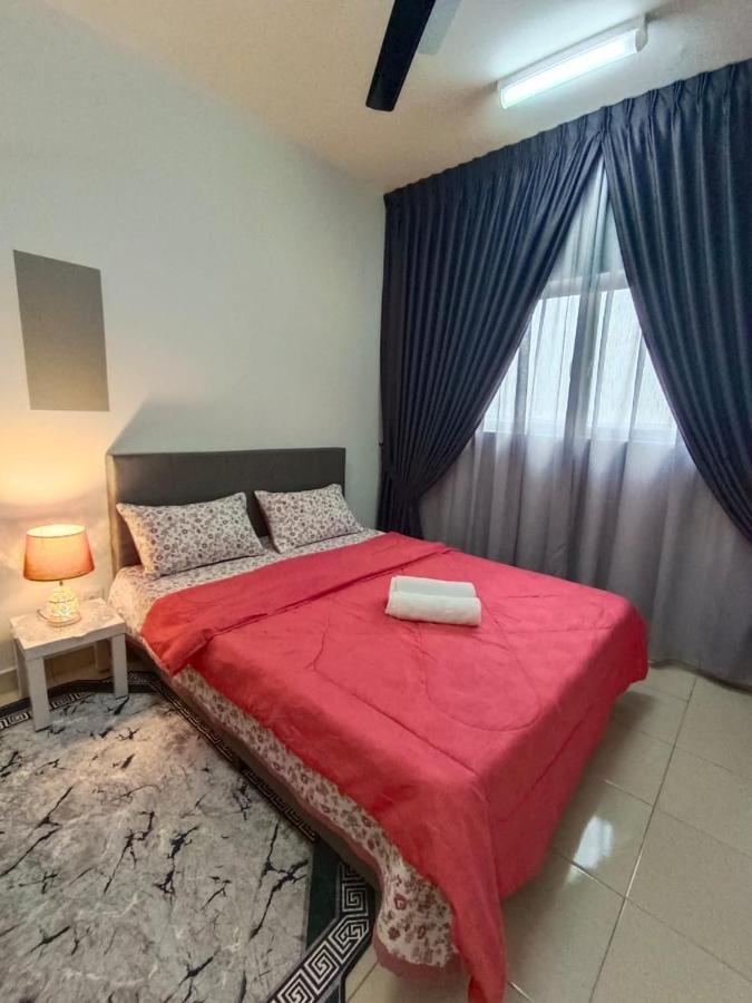 E. R Homestay 3R2B Nearby Klia Sepang Luaran gambar