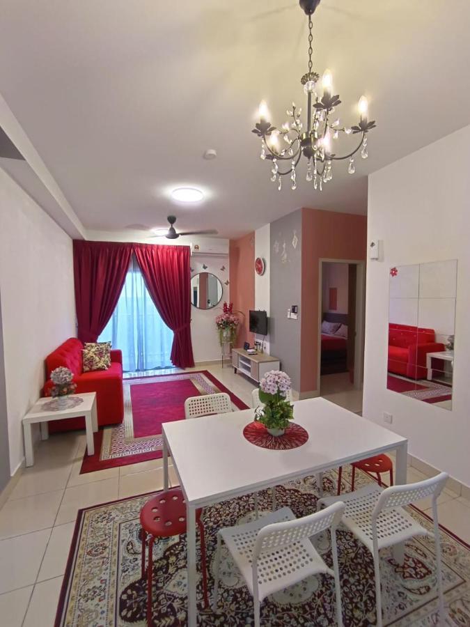 E. R Homestay 3R2B Nearby Klia Sepang Luaran gambar